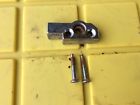 3082487 Gm Body Monte Carlo Top Roof Hatch Guide Plate Receiver