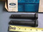 383043.s Ford 2 Nos Original