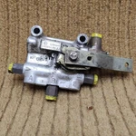 Mercedes Air Suspension Valve W100 W109 W112 Front Right 0003272025 050000300. Fixed Price $745.46.